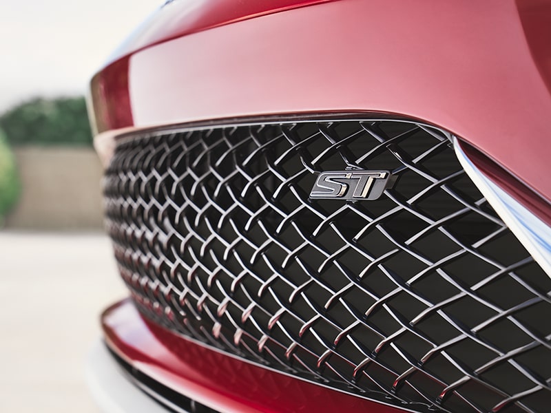 Grille of the 2025 Buick Envista ST.