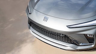 Calandre du VUS multisegment Buick Envista 2025.