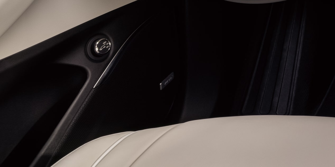 2024 Buick Enclave Sport Touring Bose speaker system close-up.