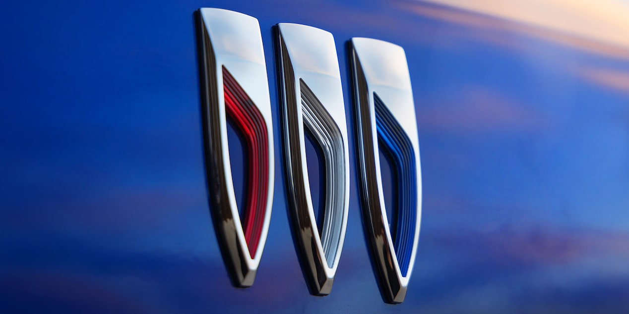 Close-up View of the Buick Emblem on the 2025 Buick Envision Avenir Luxury Compact SUV.