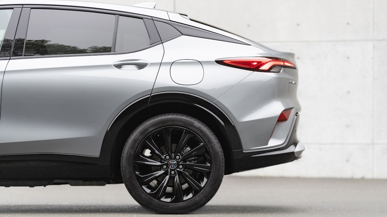 Left profile view of the backside of the 2025 Buick Envista.